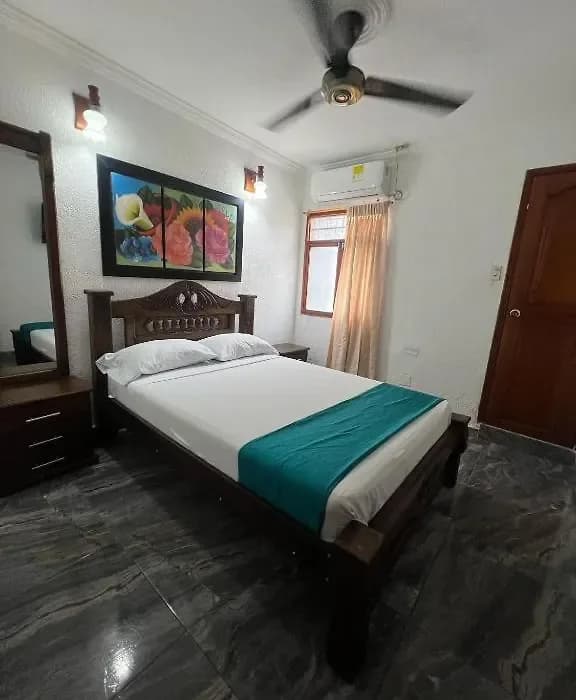 Habitación doble con aire acondicionado en el Hotel Med Cartagena