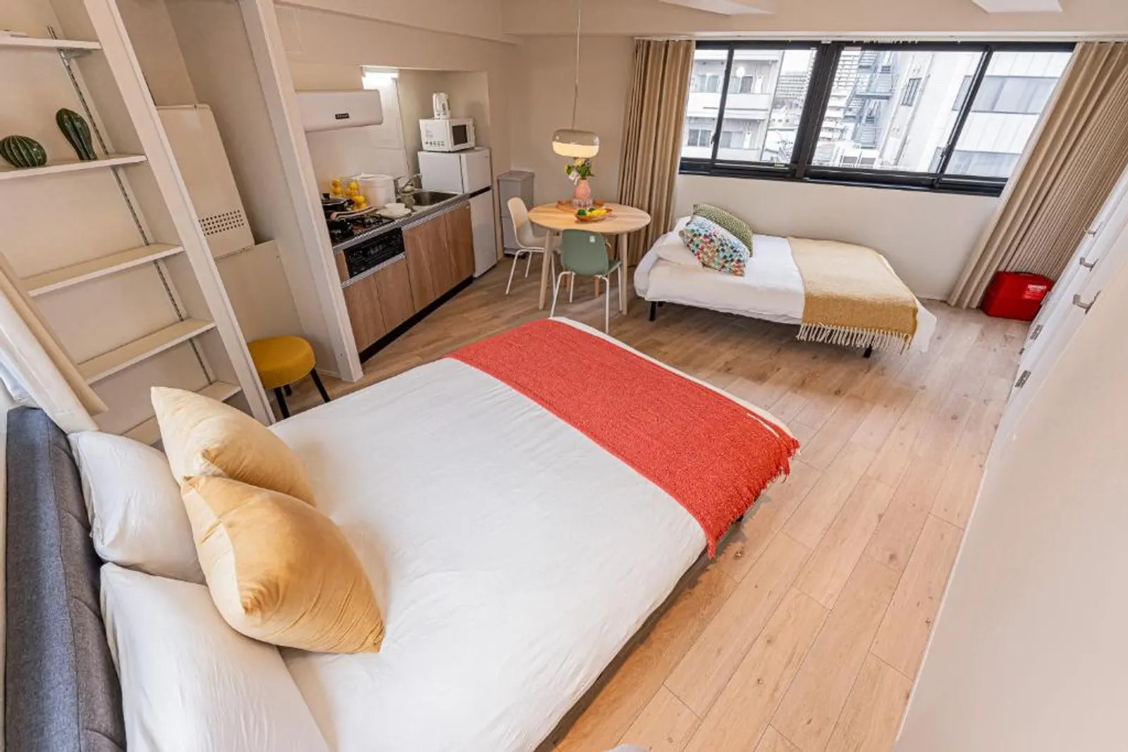 Apartamento estudio en Tokio con cama doble, sofá cama y cocina