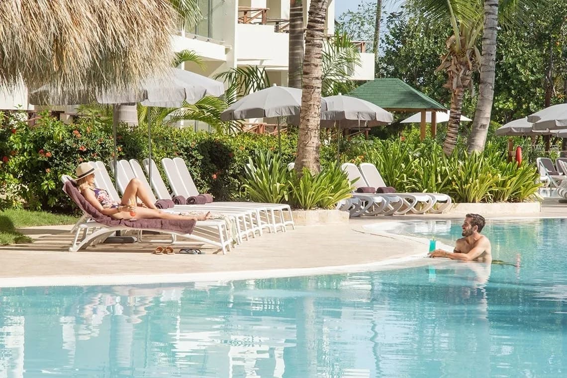 Piscina del resort 5★ en Punta Cana