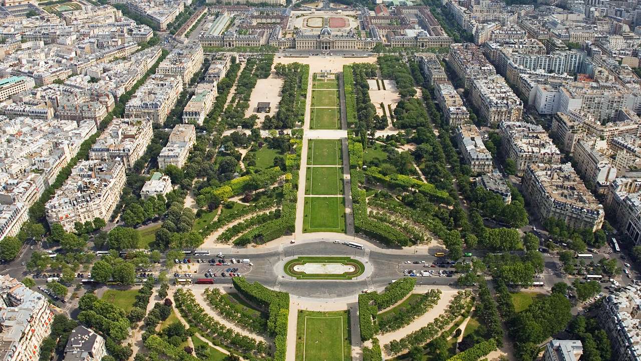 ¿Cuánto cuesta viajar a Europa desde Colombia? Presupuesto 2026