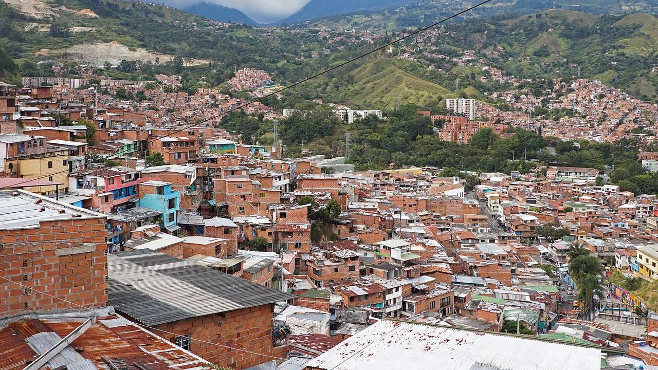 Qué hacer en Medellín: guía completa 2026 (Comuna 13, Guatapé y más)