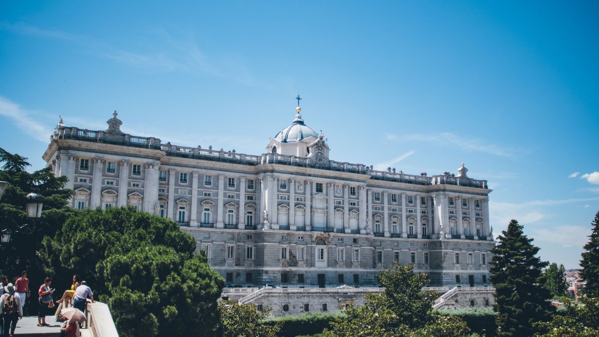 Requisitos para viajar a España desde Perú en 2026: pasaporte, dinero y ETIAS
