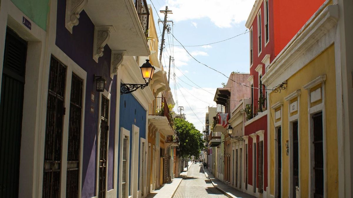 Requisitos para viajar a Puerto Rico desde Colombia 2026